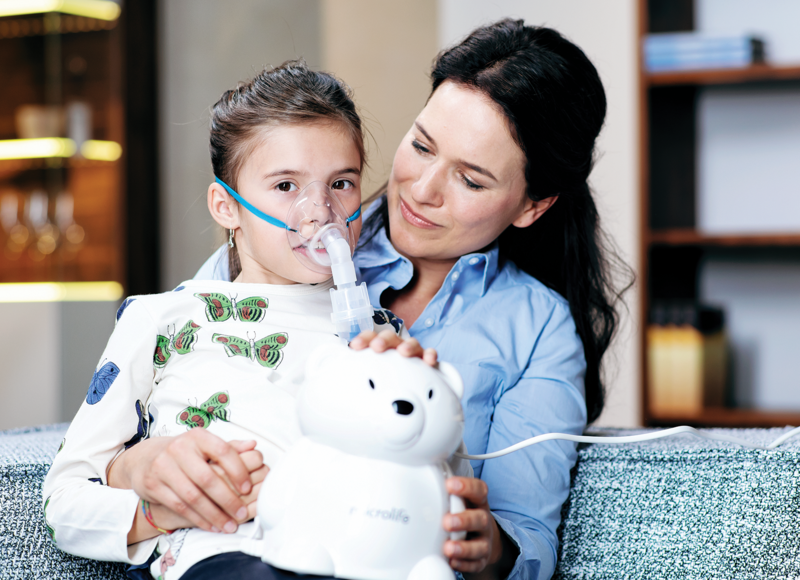 Effective inhalation with compressor nebuliser by Microlife.